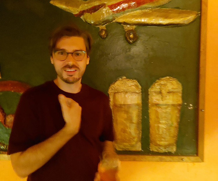 Meet me and hang out