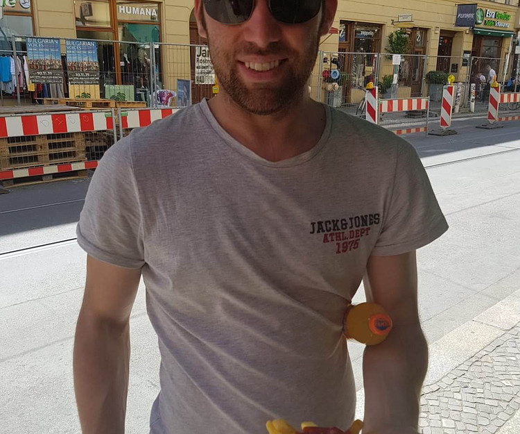 Solo trip with walking 