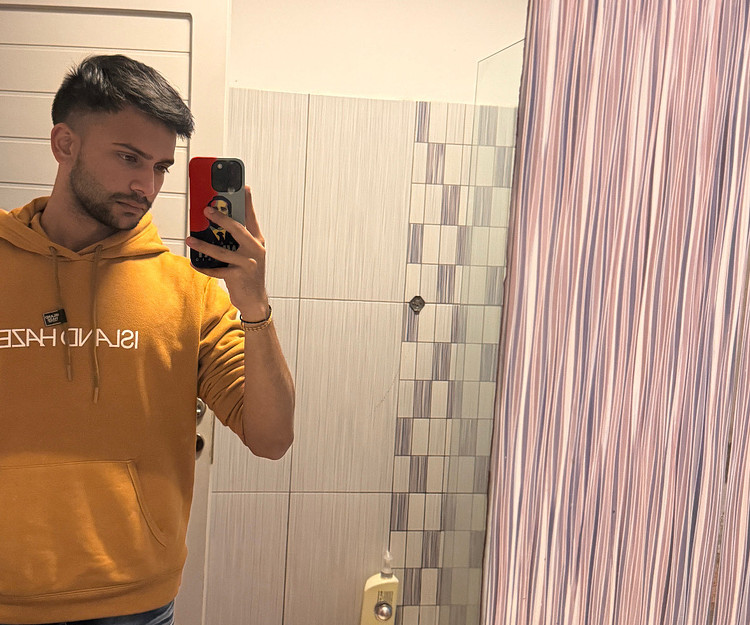 Trip to thailand with random people