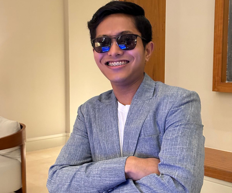 A month Philippines Trip and I need someone who can guide me