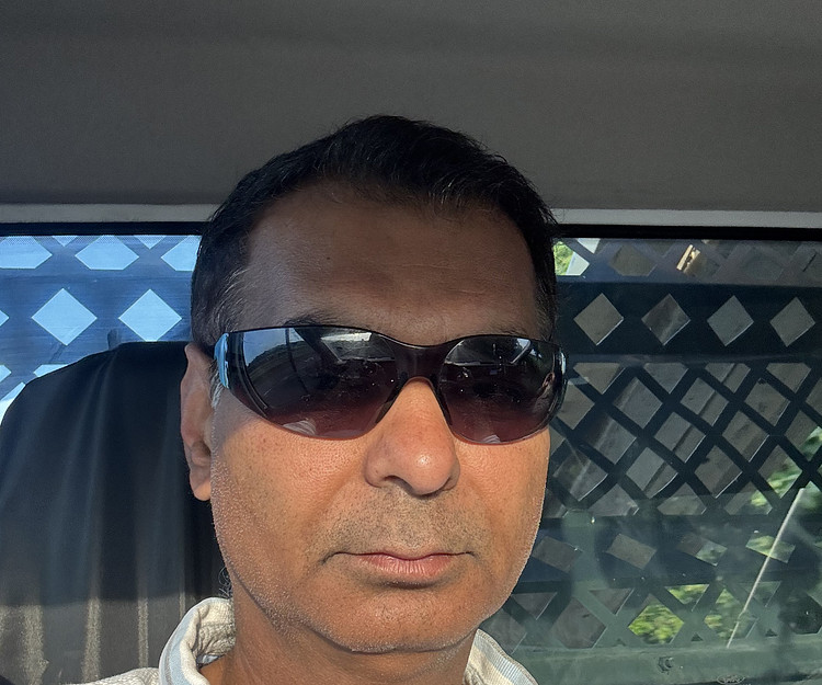 car buddy available for beach visit 