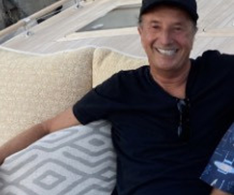 A free surf and yoga adventure at a wonderful hotel on the beach in Costa Rica