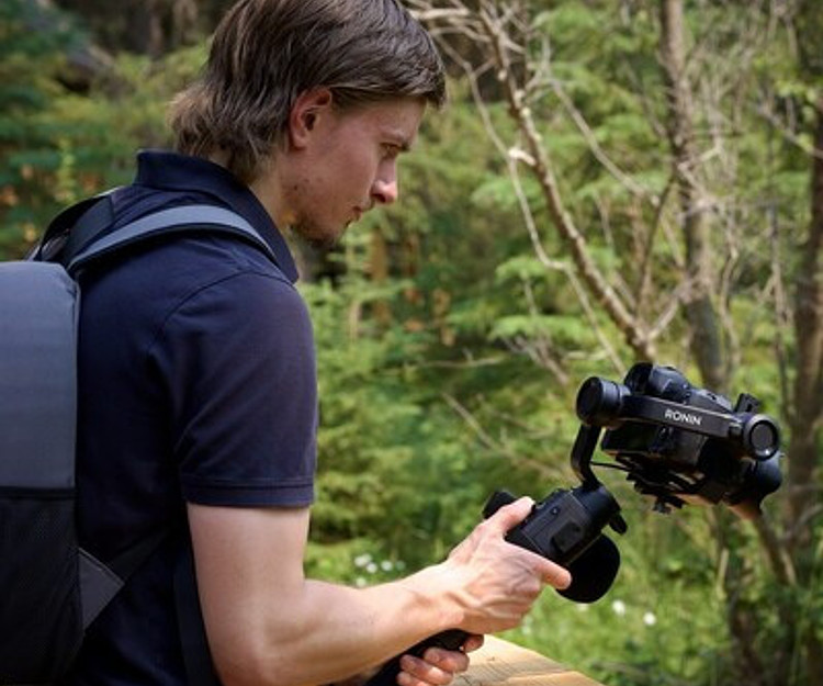 A week long trip seeing western Iceland, meeting locals, and catching a solar eclipse!