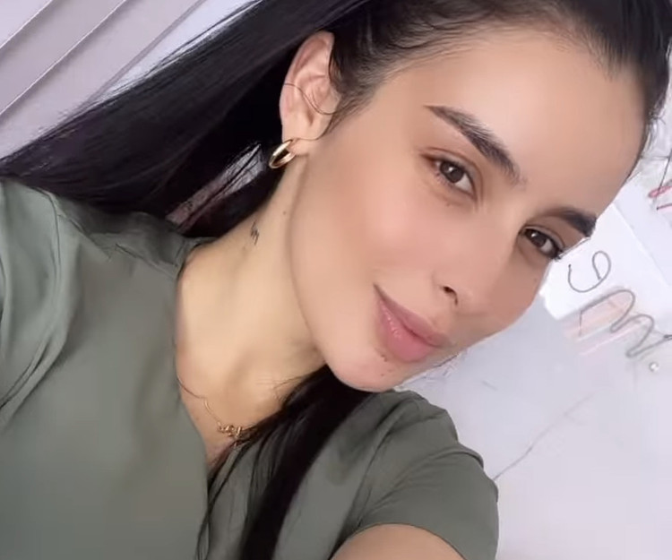 Mia