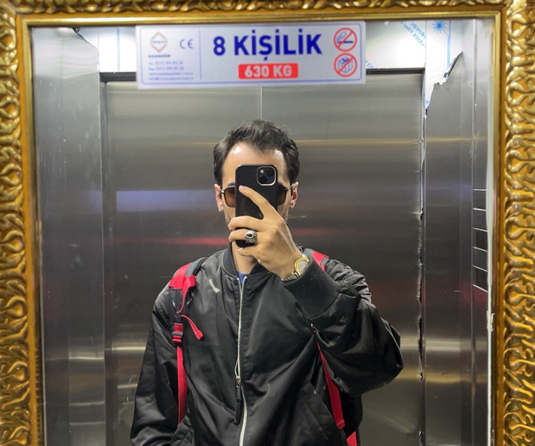 short trip and looking for friends