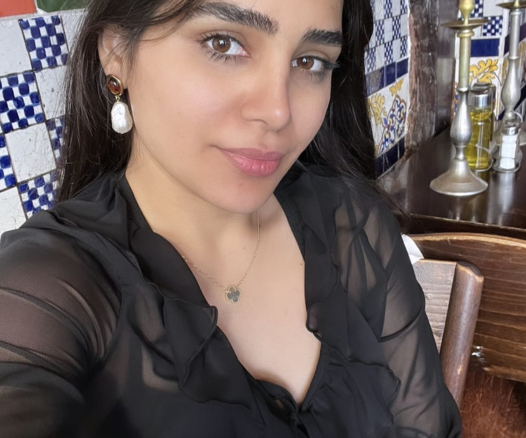 I’m looking for a travel companion to go to Italy together.