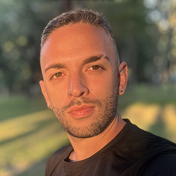 Leandro De La Cruz