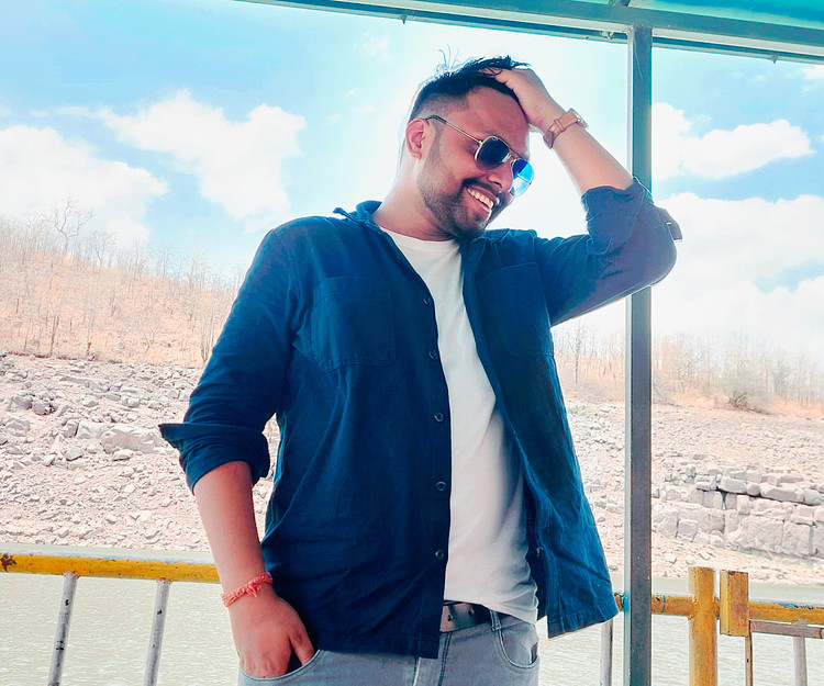 Exploring the ghats of Ganges