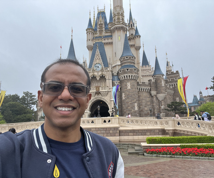 looking to go solo but would like to meet up with like minded people