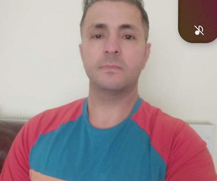 I would live to have travel partner to travel around Europe to discover city