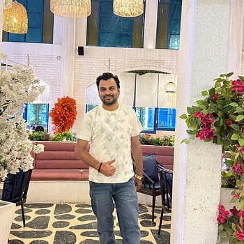 paras saxena