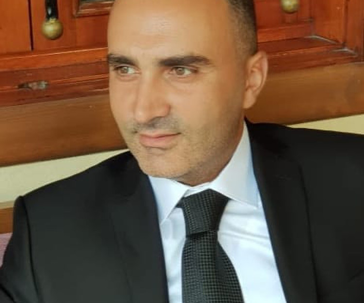 Exploring the city and having good time and searching to meet  a nice lady that can join me.