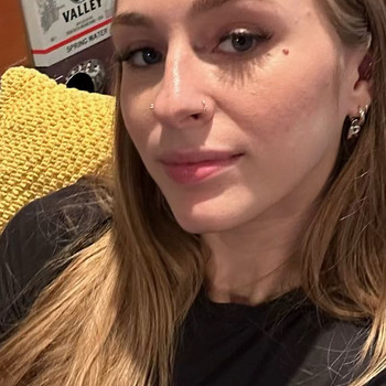 Debby Threy