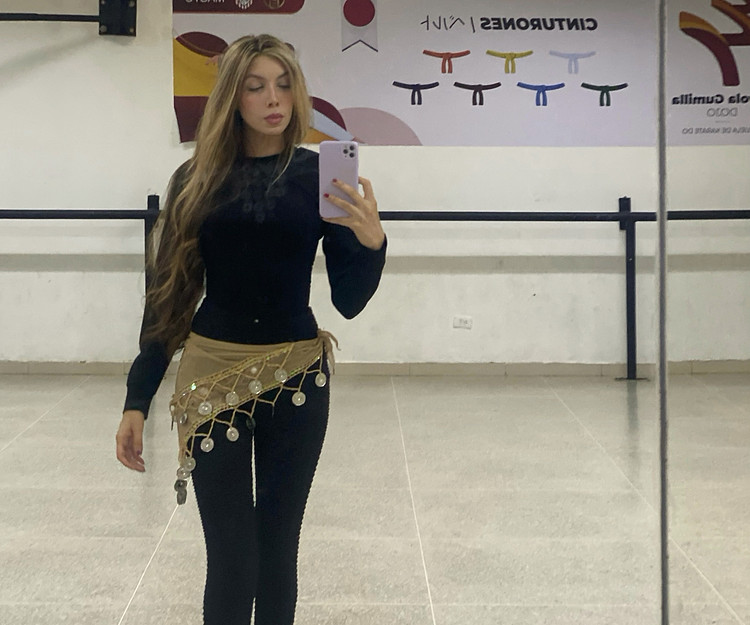Latin girl 