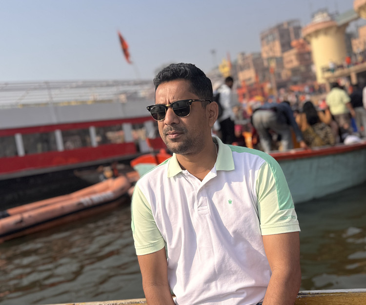 A multy day trip for party with unknown 