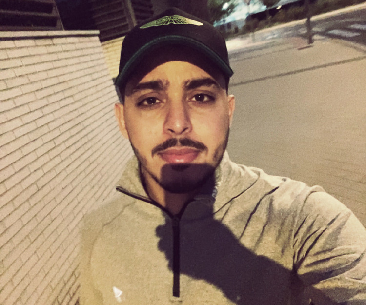 I am looking for tour guider🤓 with me to Lisbon