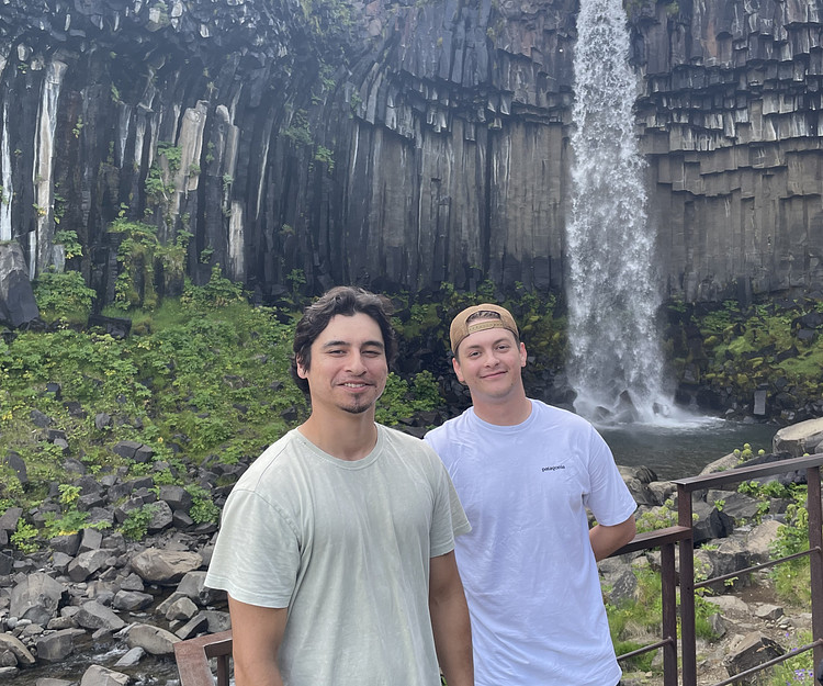 i elandic duo with the boys (boy) 