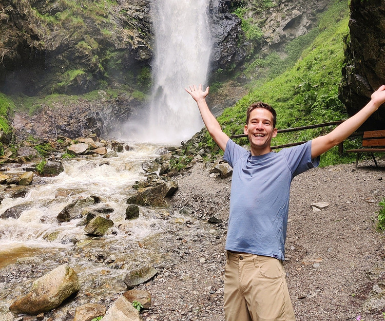 A trip to anywhere! 🌞