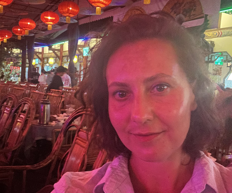 13 h layovwr in Abu Dhabi