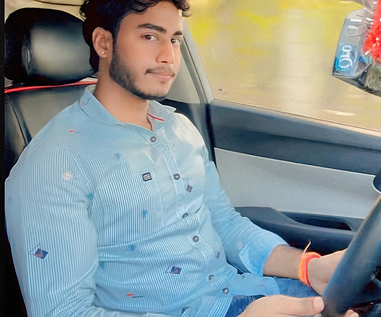 Dubai car rent split