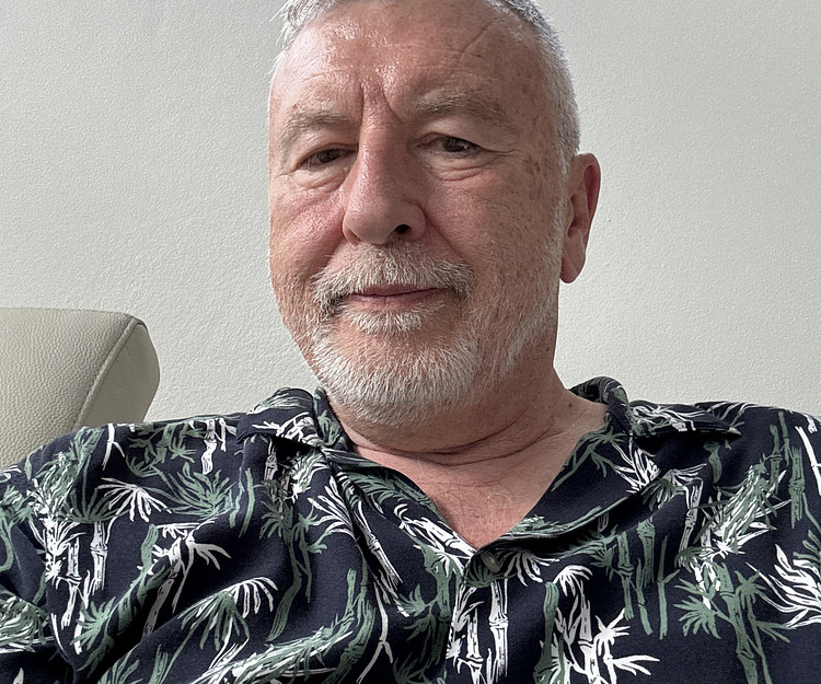 Looking for a passenger for a roadtrip to Melbourne, usually a 10-11 hour trip with stops