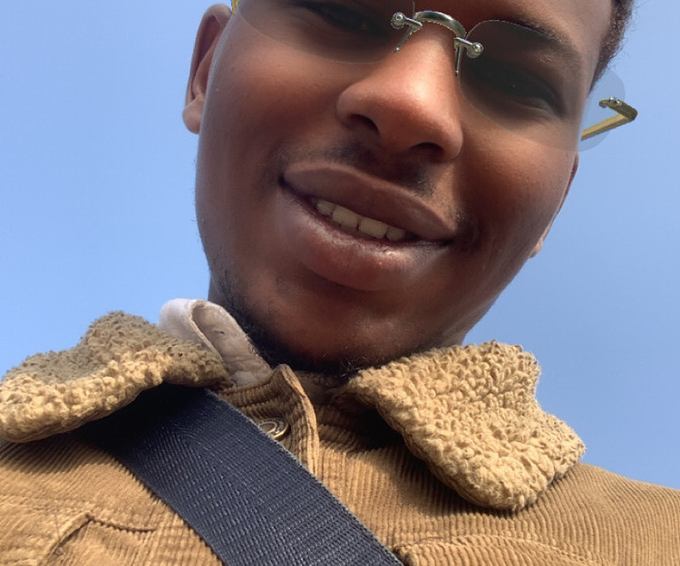 free dating  with people 