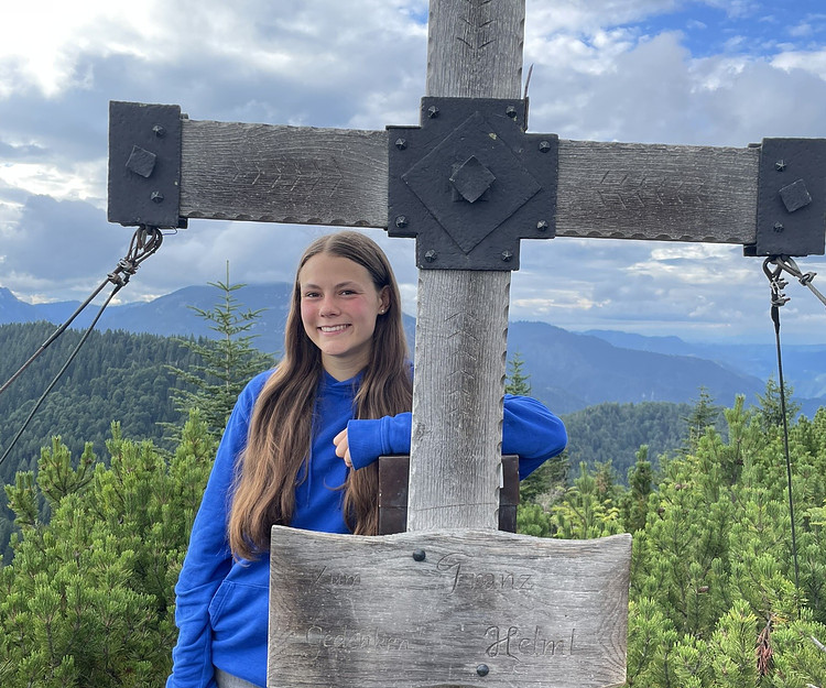 bus trip cairns ->sydney