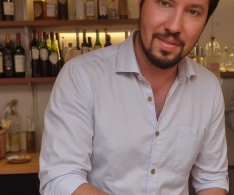 Exploring Ho-Chi-Minh City and surroundings