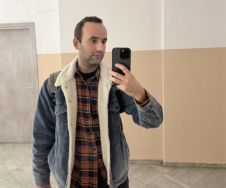 search a travel buddy m or f 