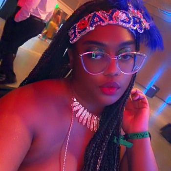 Deja  Oliver