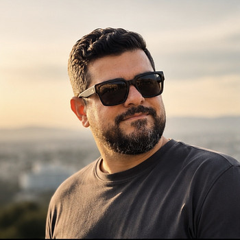 Arash Azad