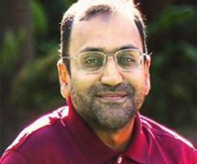 Northern Lights, Glacier Hikes to Spectacular Scenes: Join a photographer