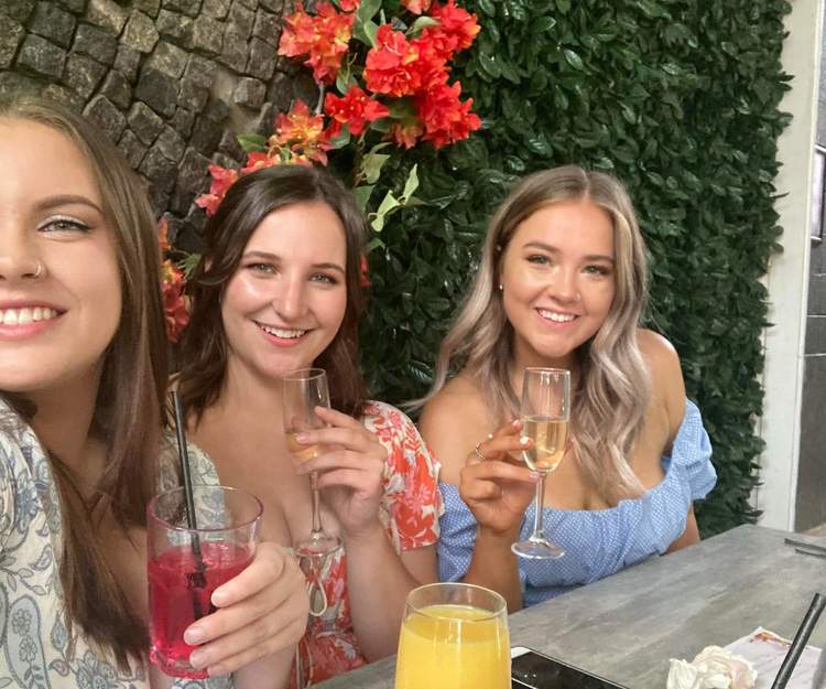 Los angeles to Los angeles