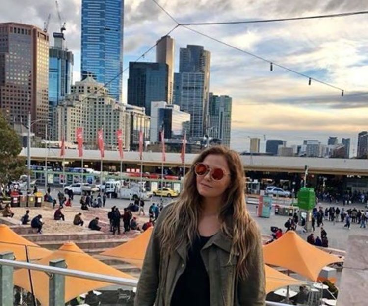 looking for a lift from Melbourne to Byron Bay