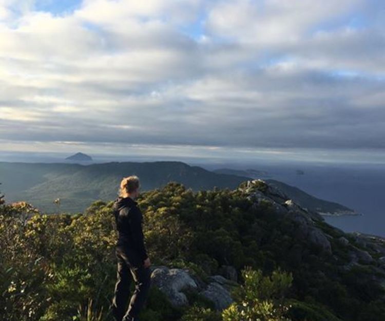 A multiple day adventure exploring the surrounding of Adelaide and visiting kangaroo island 