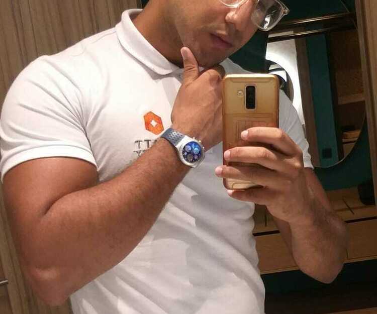 beach / sweam / party. 