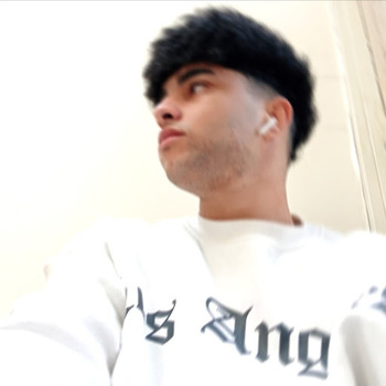 Mo