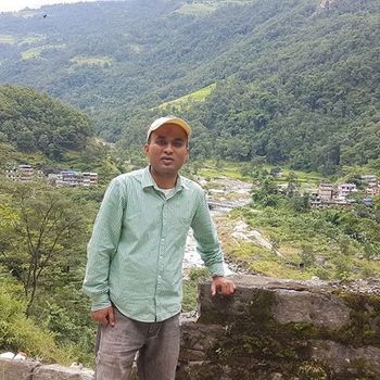 प्रतिबद्ध