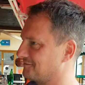 Dejan Dejan