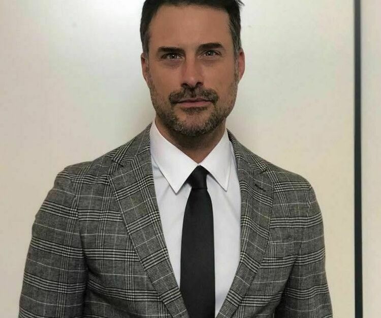 Sunrise and Sunset Chase