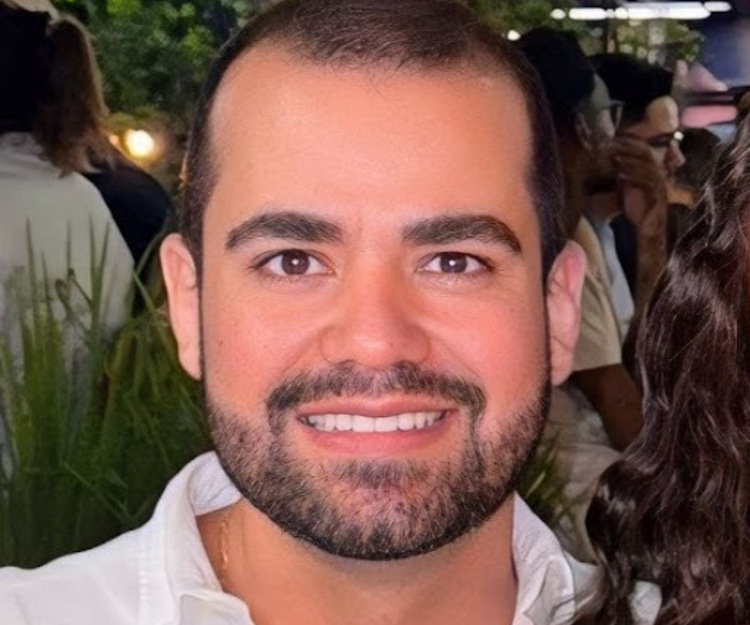 Passing by Seoul just to know in few time. 