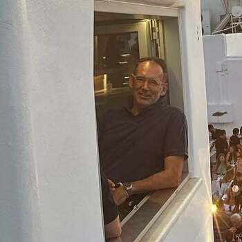 Κωνσταντινος