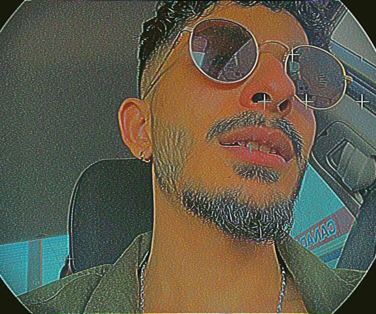 staying at all inclusive resorts. need a companion to enjoy the vacation time 