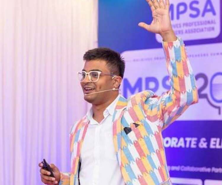 Roadtrip with stranger(s)