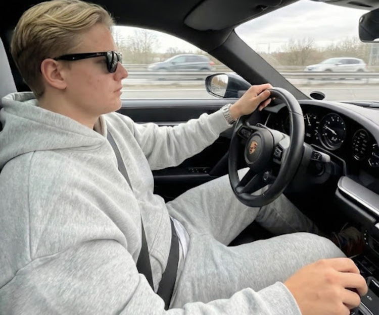 i want to get some people to travel to bali