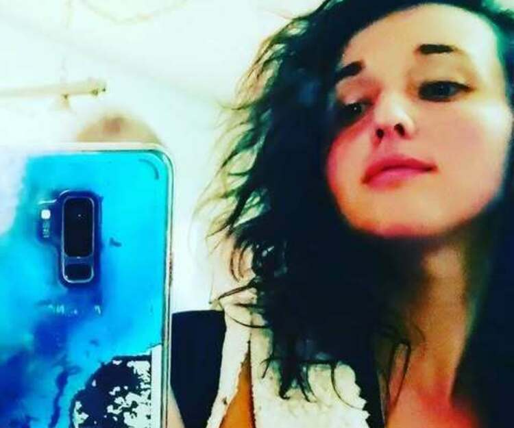 Let's stay at villas and resort hop