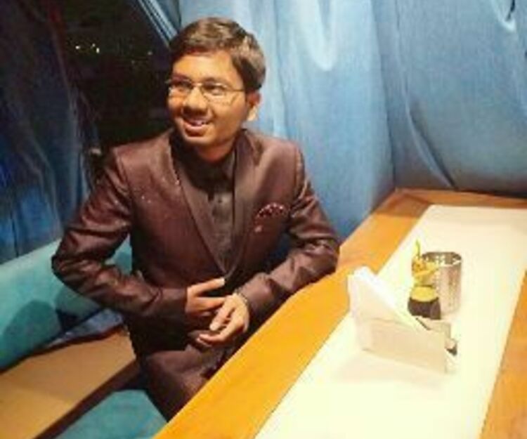 Need a friendly person who can join Phuket trip