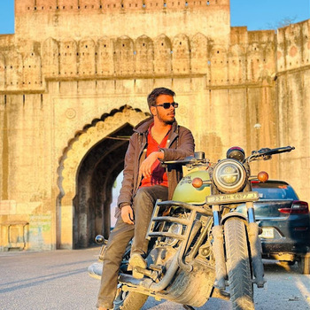 Vivek Vivek