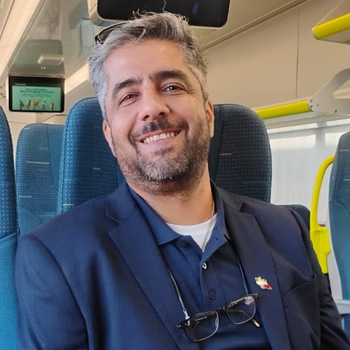 Dariush Dariush
