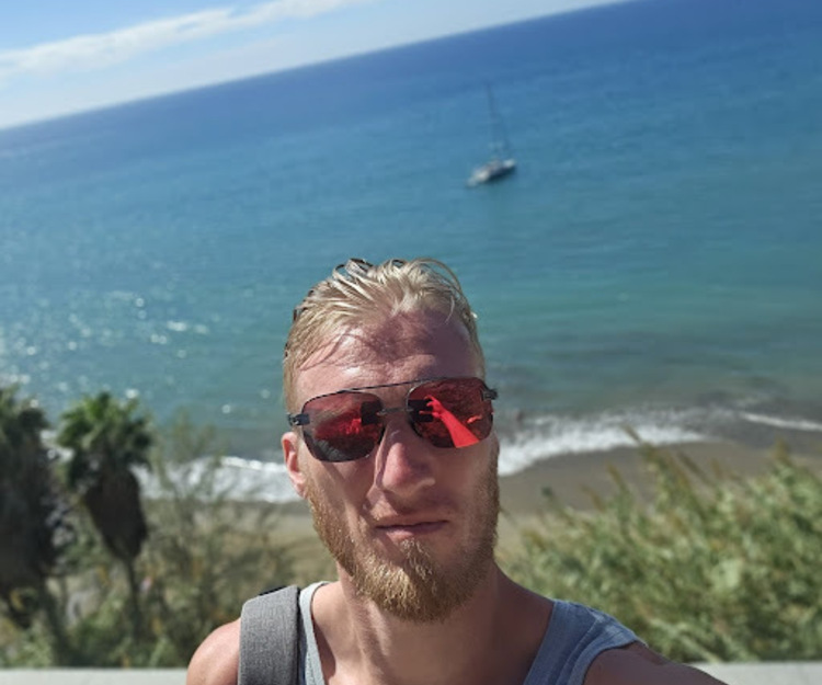 Traveling Solo, Company to improve experience 